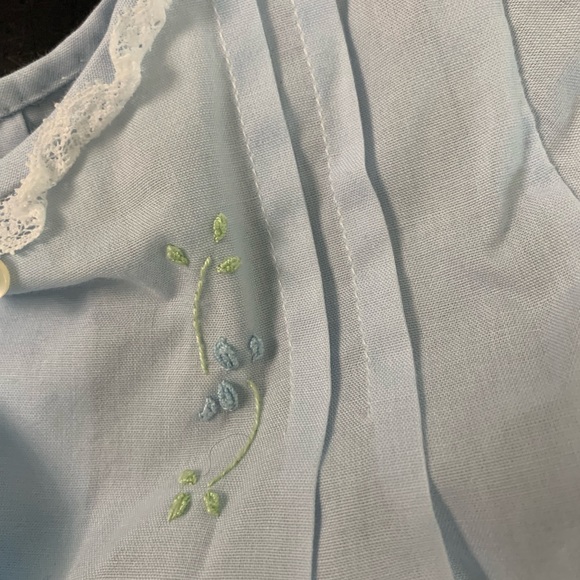 Newborn dress - Picture 3 of 4